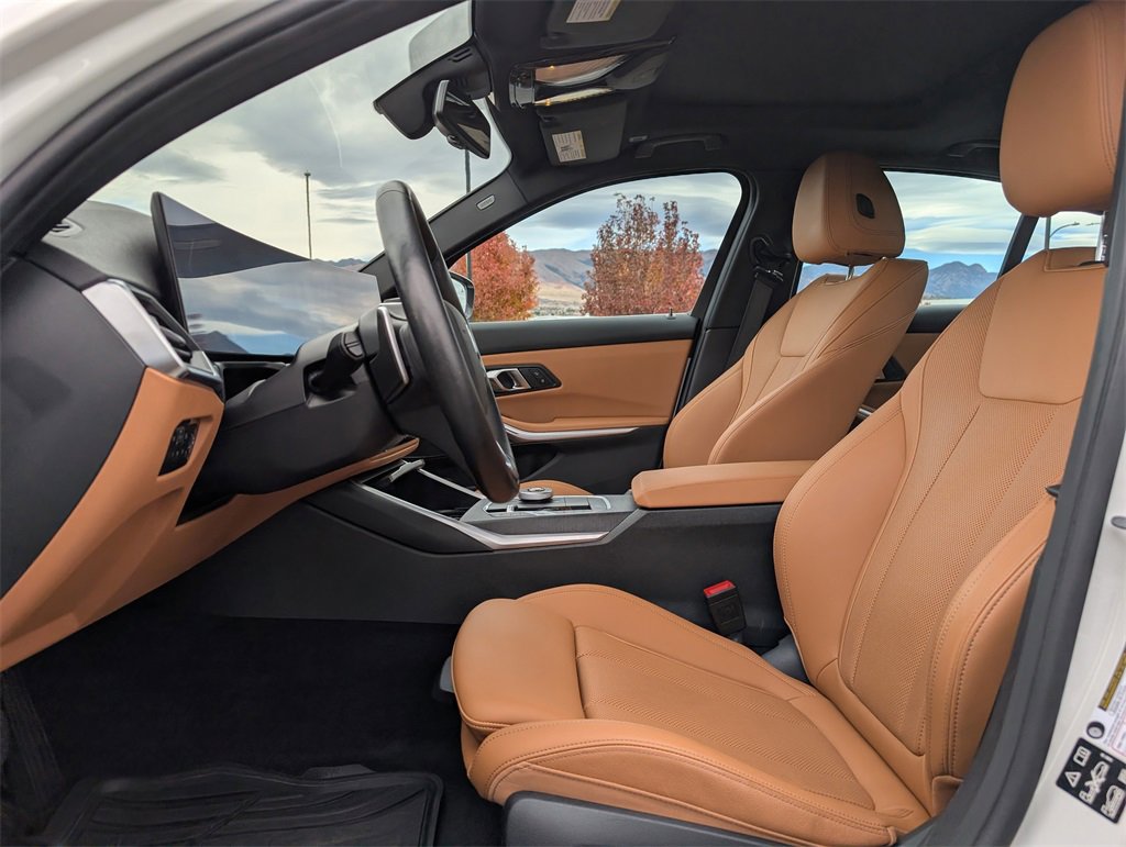 Used 2024 BMW 330i xDrive 330i xDrive w/ Premium Package image 11