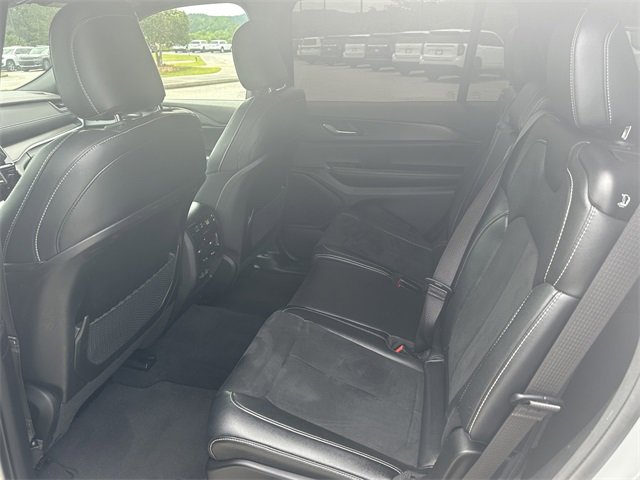 Used 2024 Jeep Grand Cherokee L Laredo image 18