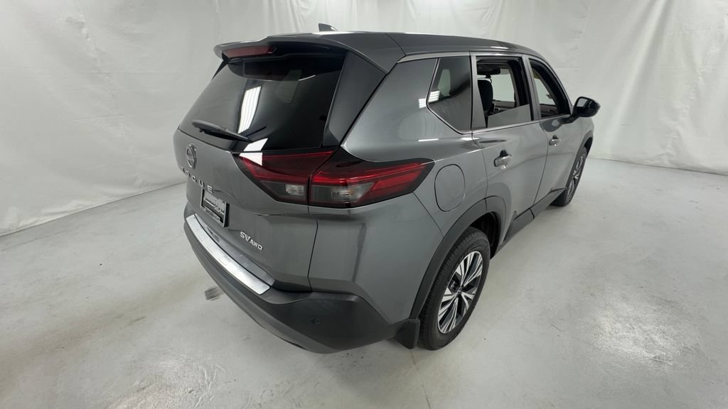 Used 2022 Nissan Rogue SV AWD/4WD image 3