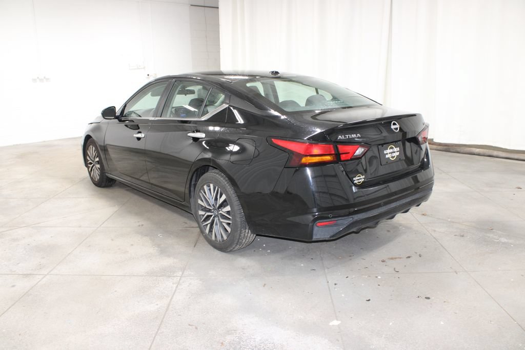 Used 2023 Nissan Altima 2.5 SV FWD image 8