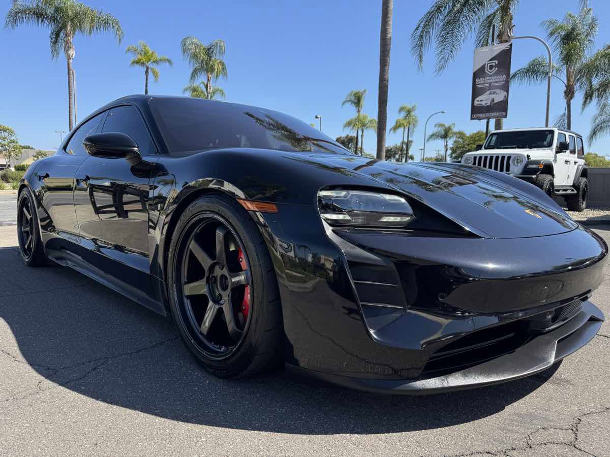 Used 2023 Porsche Taycan GTS AWD/4WD image 10