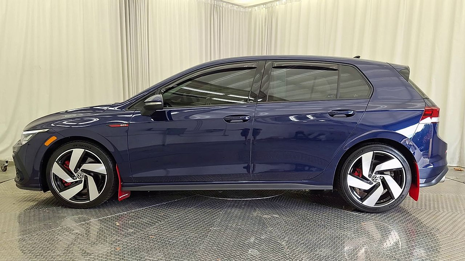 Used 2022 Volkswagen GTI S FWD image 11