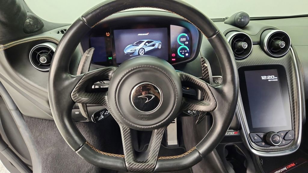 Used 2016 McLaren 570S Coupe RWD image 19
