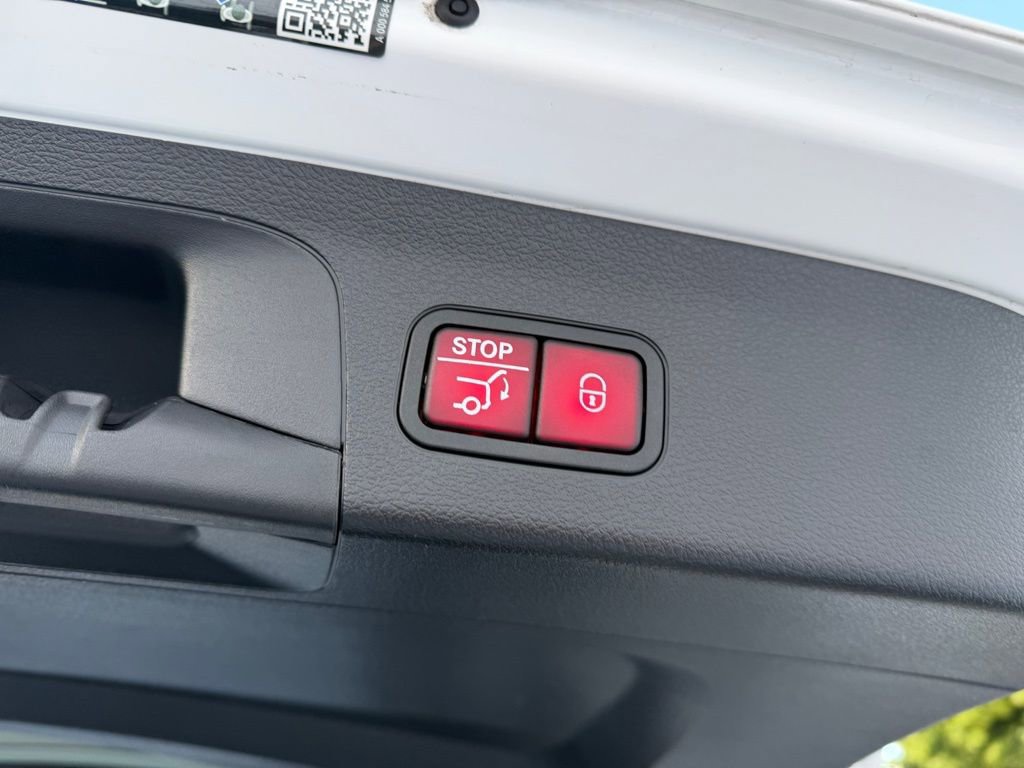 Used 2024 Mercedes-Benz GLS 450 4MATIC image 34