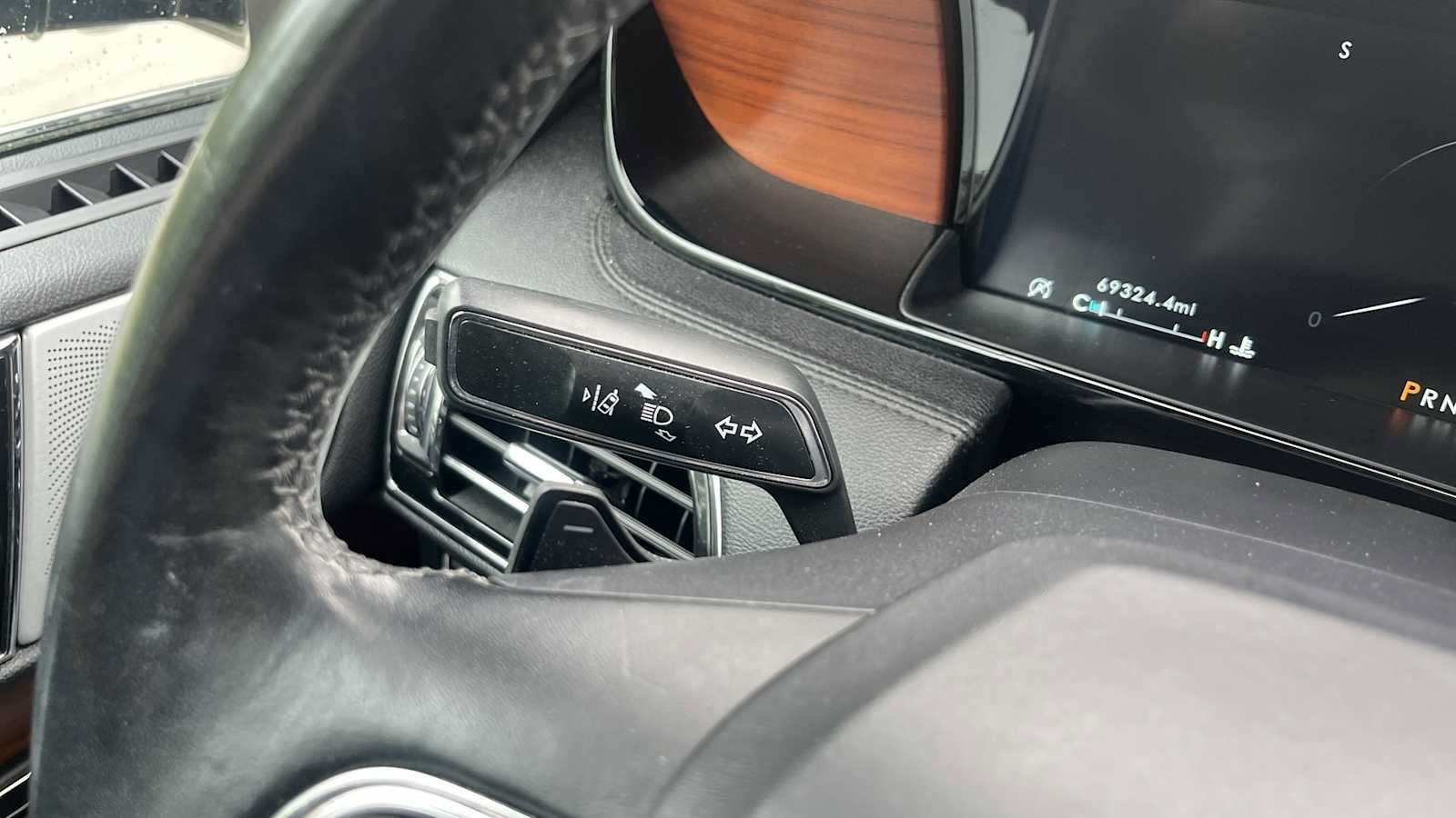 Used 2019 Lincoln Navigator Reserve AWD/4WD image 45