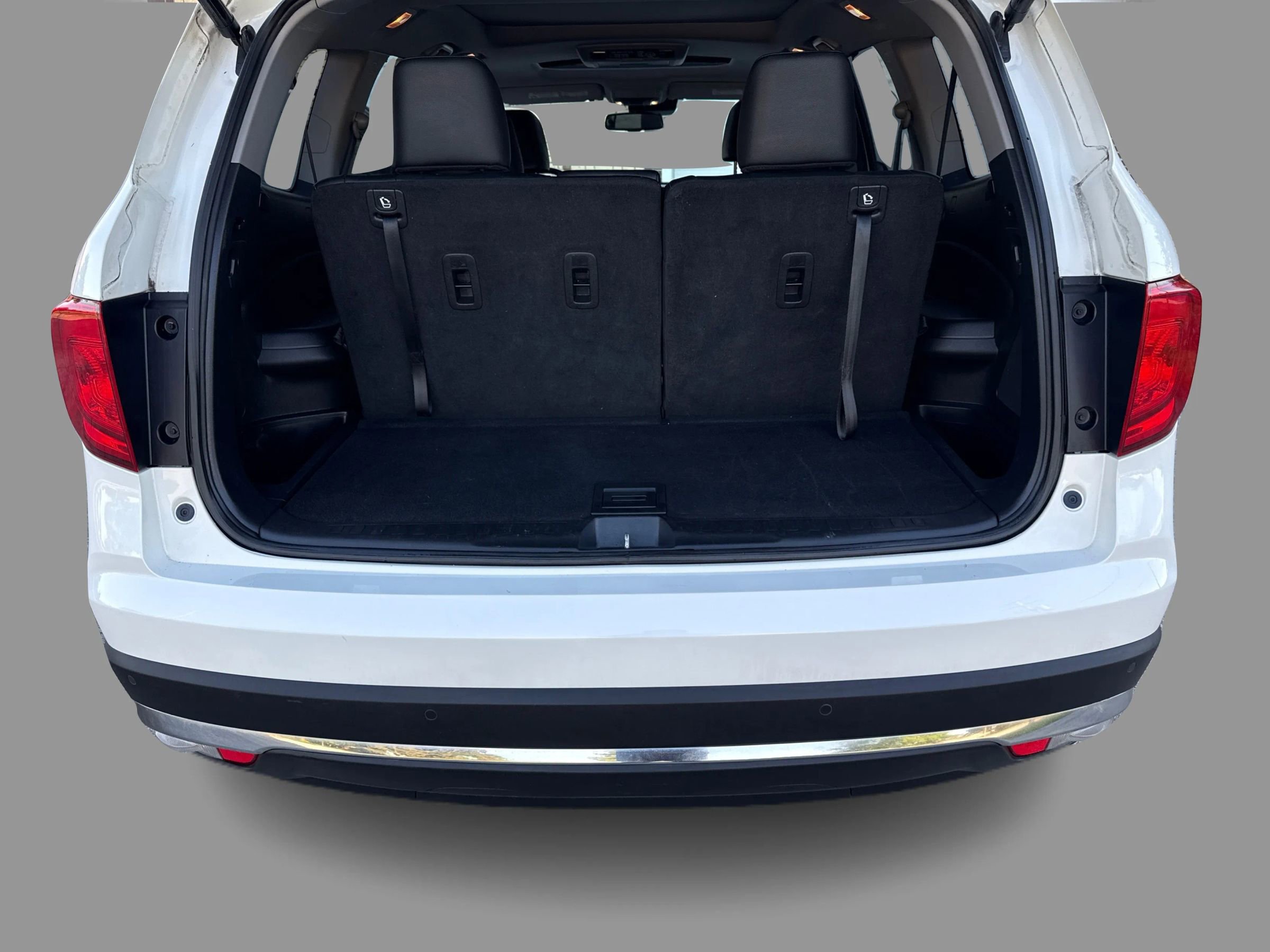 Used 2016 Honda Pilot Elite image 14