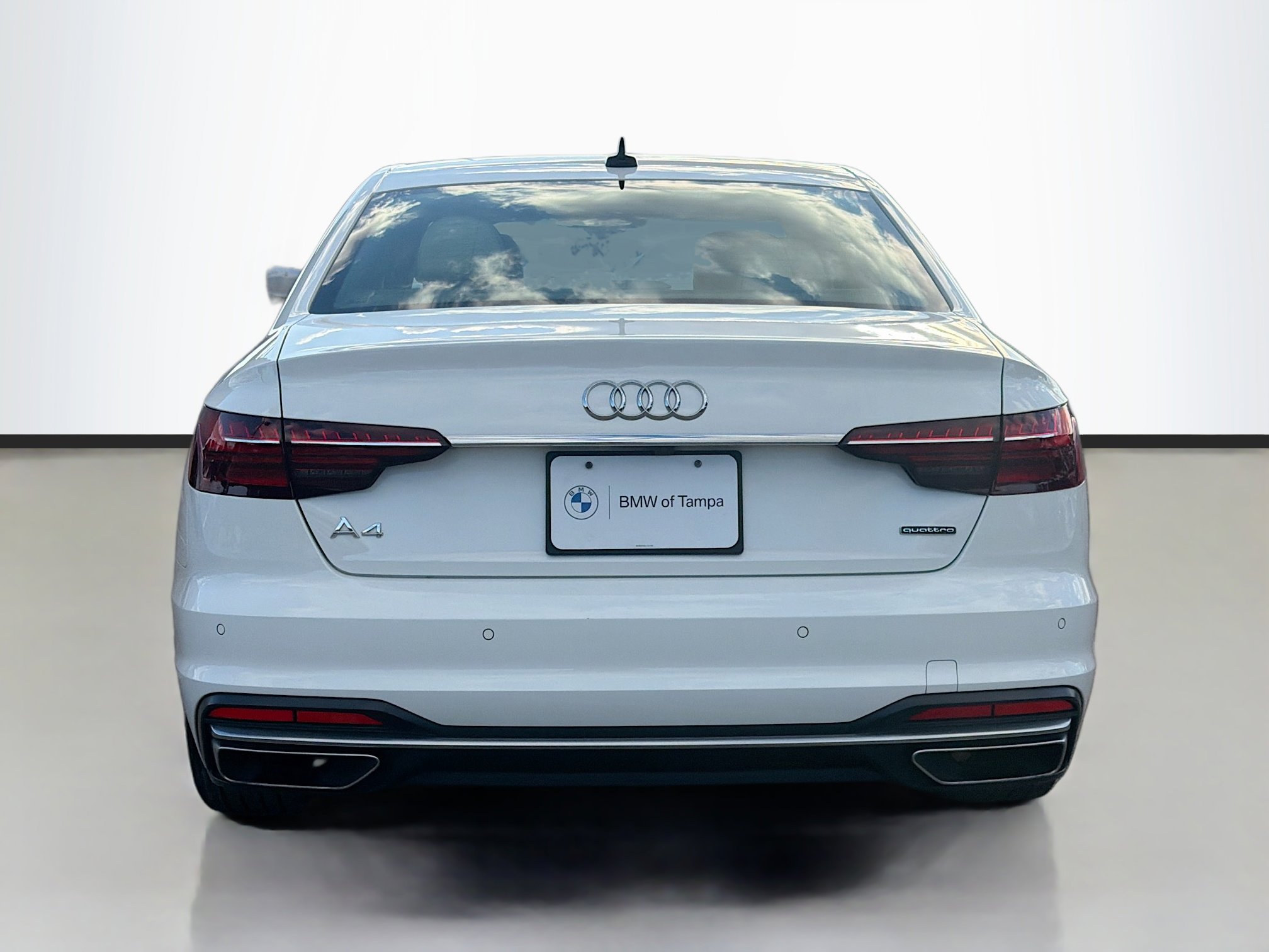 Used 2021 Audi A4 2.0T Premium w/ Convenience Package image 4