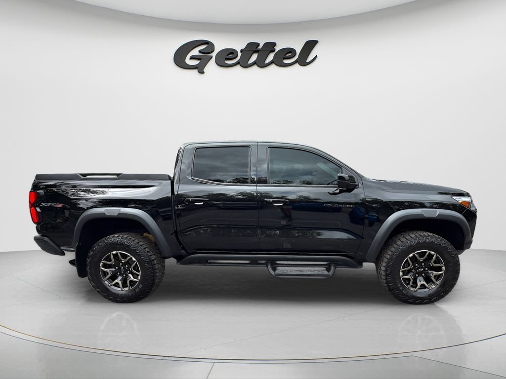 Used 2023 Chevrolet Colorado ZR2 w/ ZR2 Convenience Package III AWD/4WD image 4
