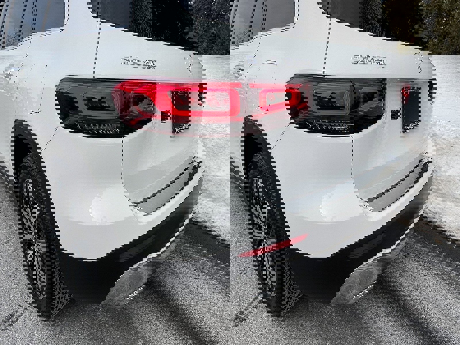 Used 2022 Mercedes-Benz GLB 250 4MATIC image 80