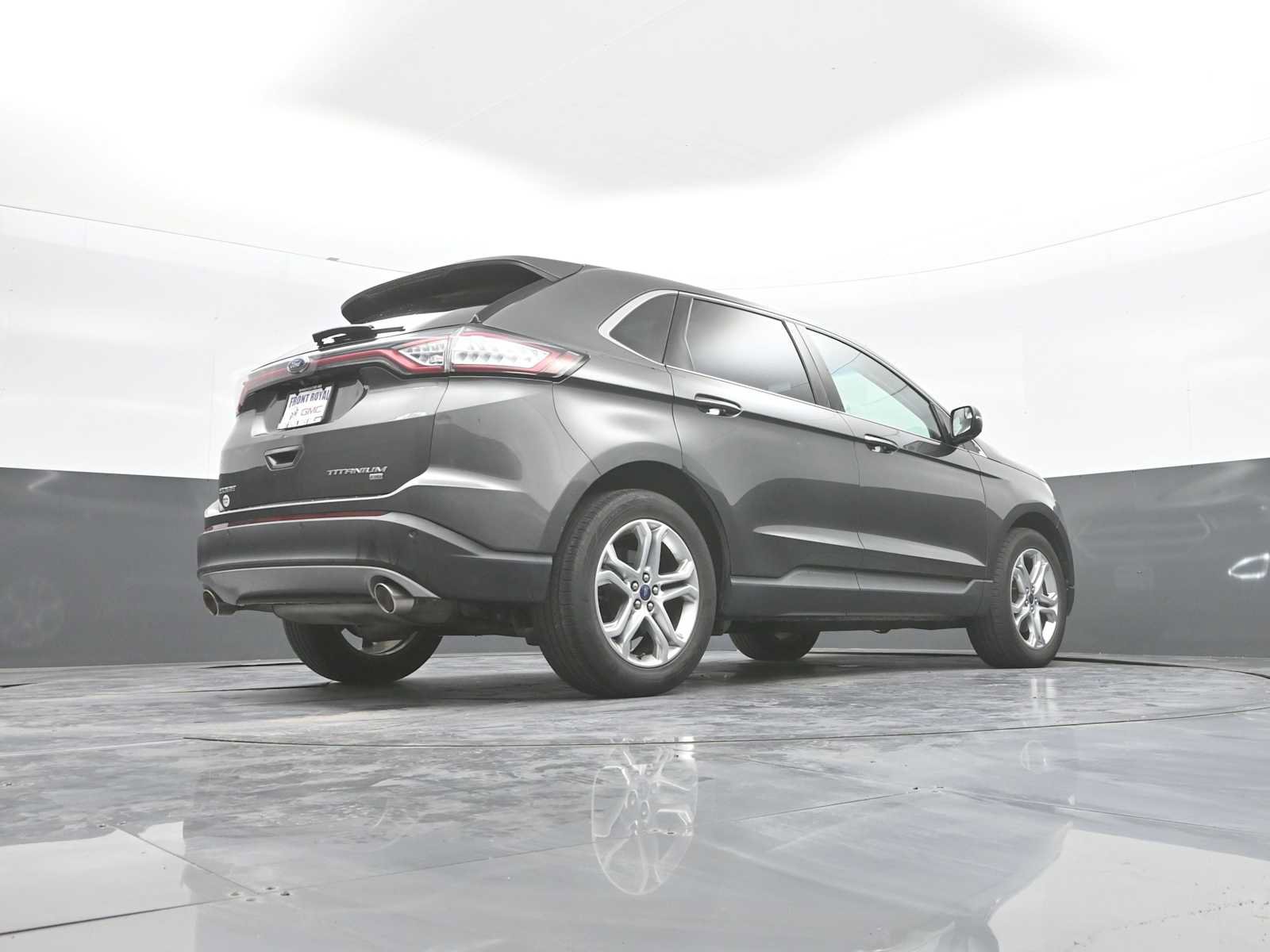 Used 2018 Ford Edge Titanium w/ Equipment Group 301A AWD/4WD image 48