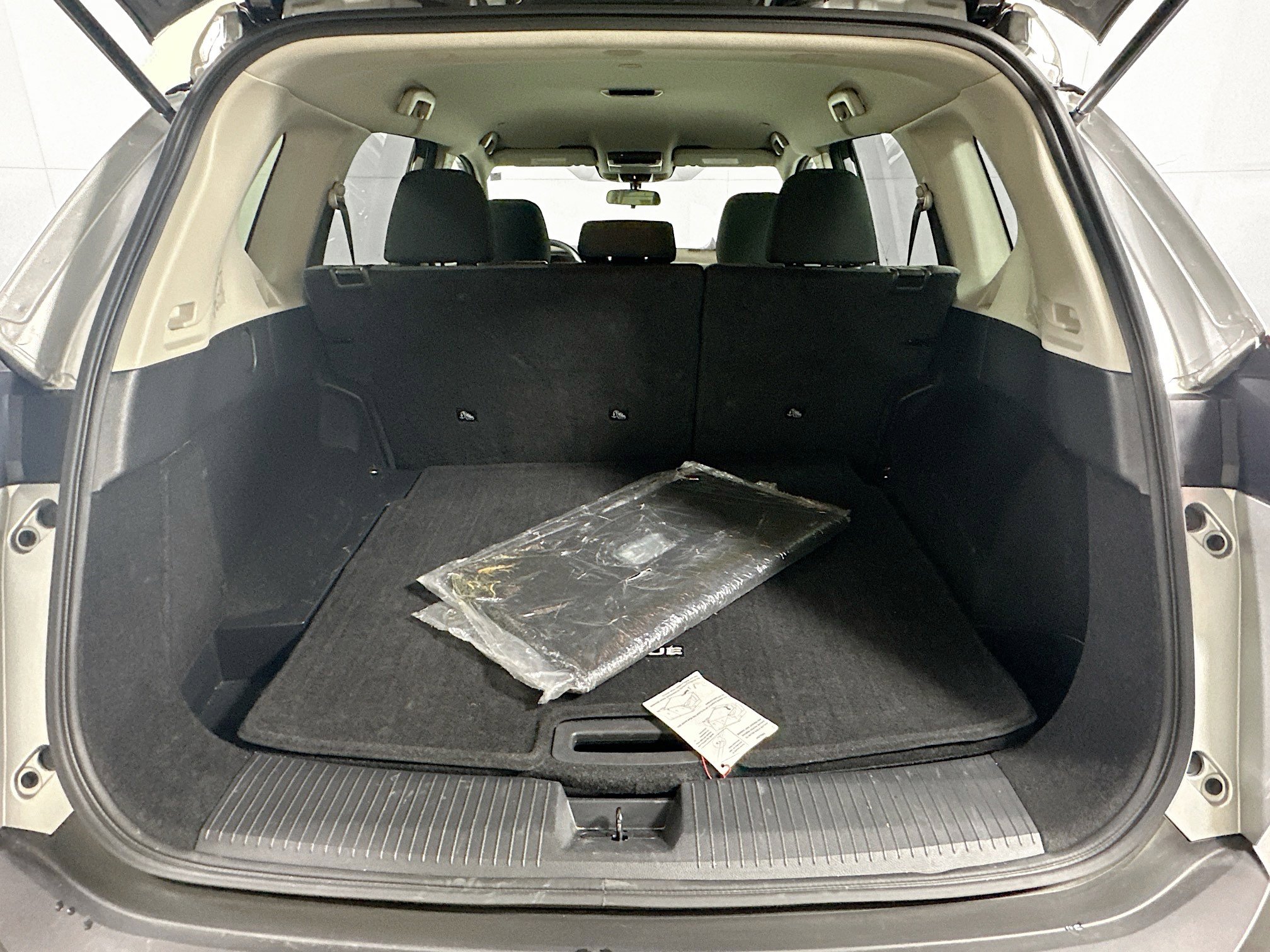 Used 2023 Nissan Rogue SV image 28