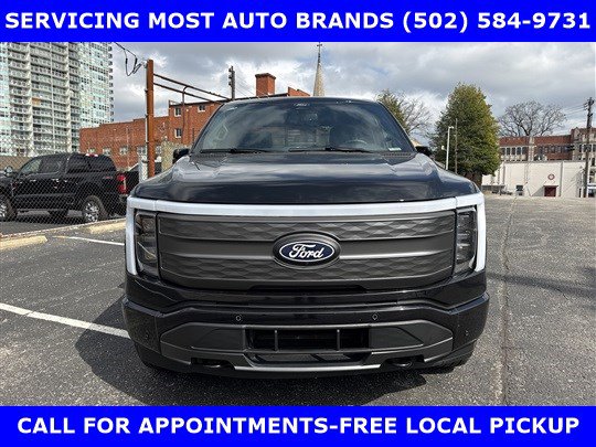 Used 2025 Ford F150 Lightning Lariat AWD/4WD image 4