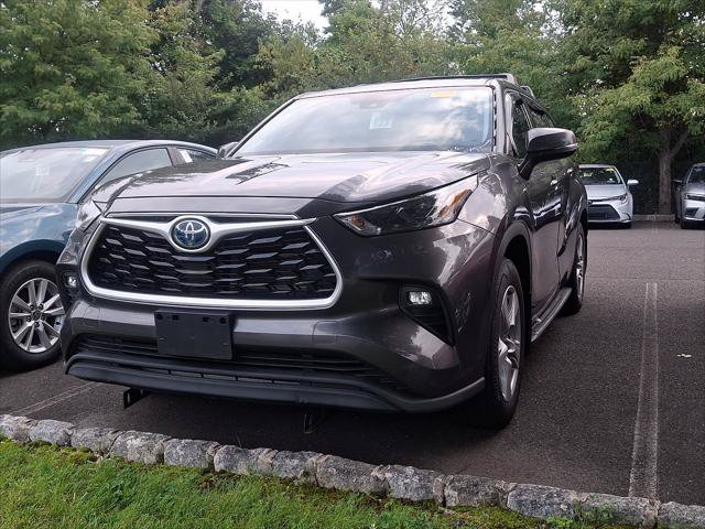 Certified 2022 Toyota Highlander LE AWD/4WD image 3