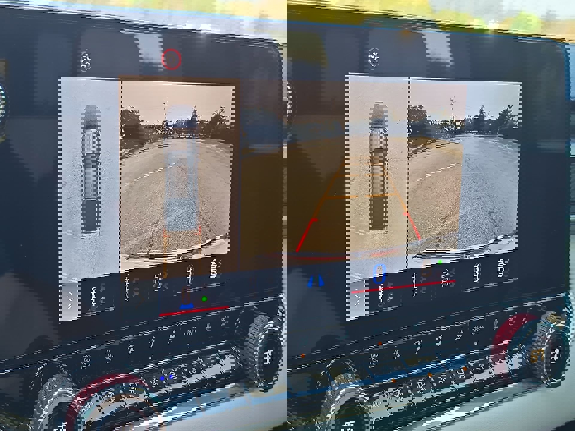 Used 2024 GMC Canyon AT4X image 18