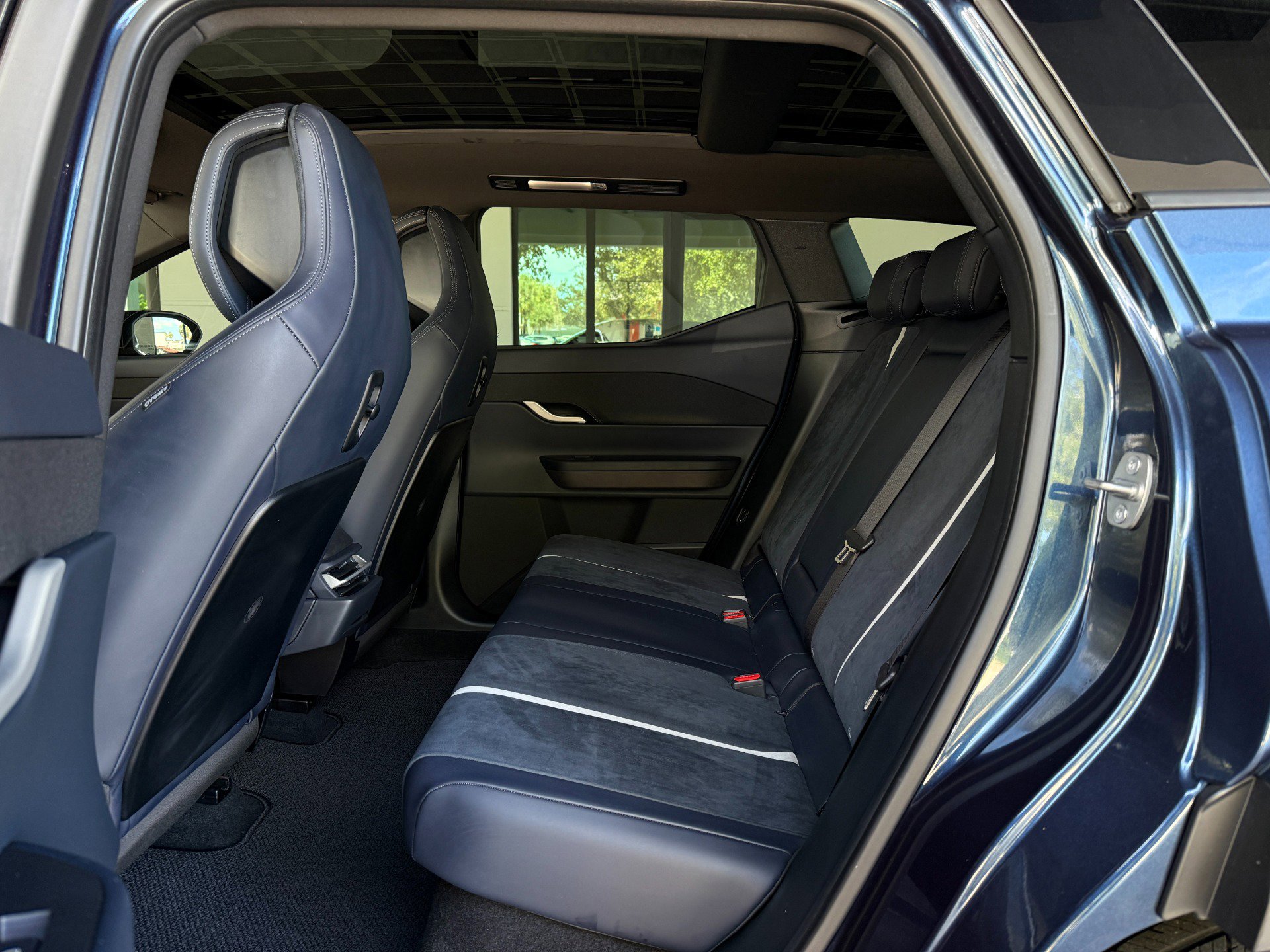 Used 2023 Fisker Ocean Extreme image 26