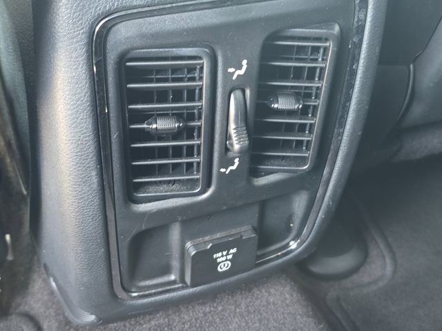 Used 2018 Jeep Grand Cherokee Laredo image 14