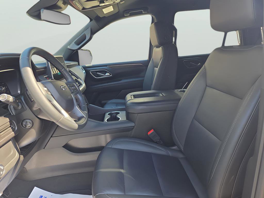 Used 2024 Chevrolet Tahoe Z71 w/ Luxury Package image 17