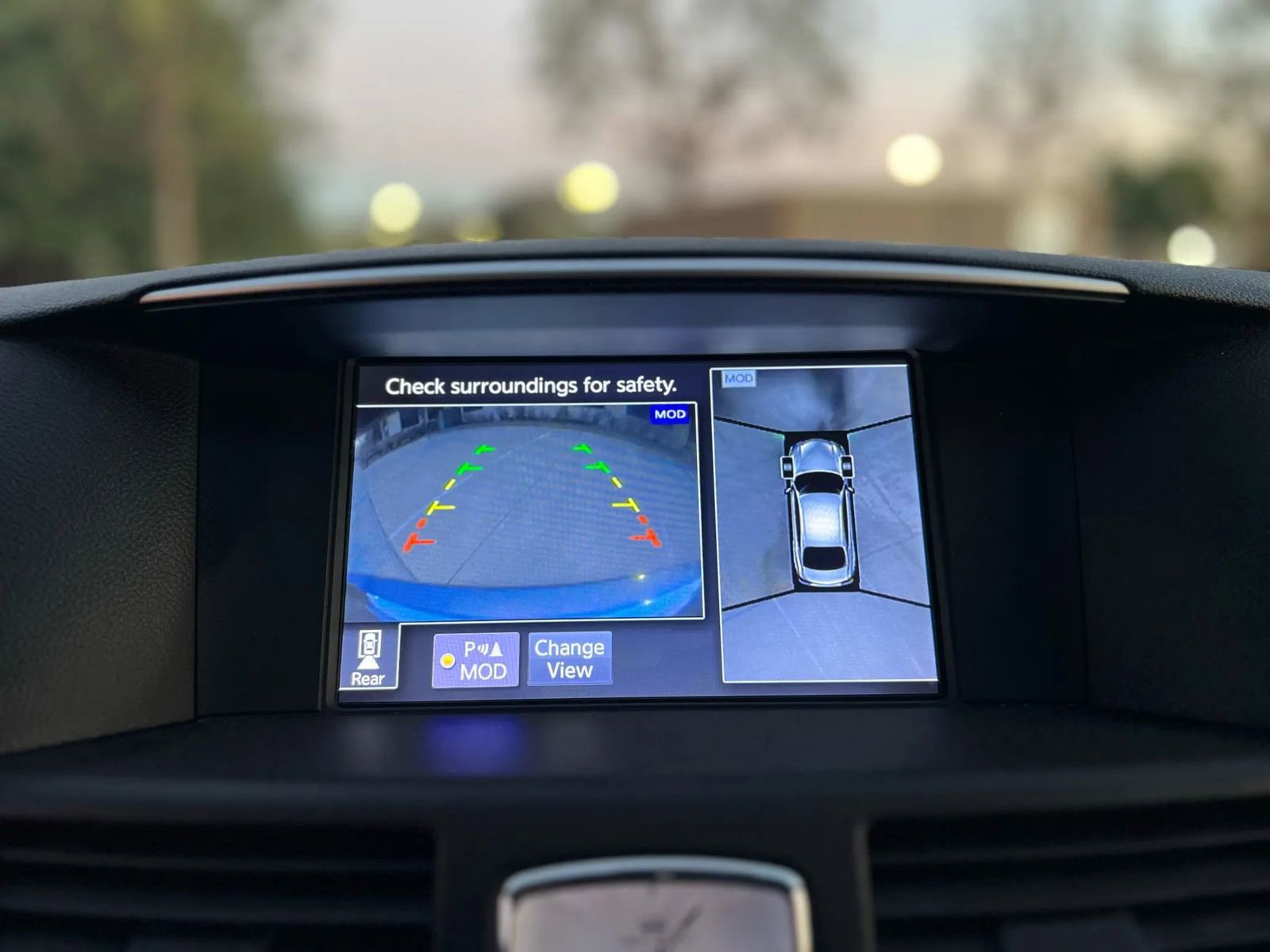 Used 2018 INFINITI Q70 Luxe image 35