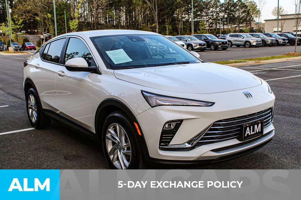 Used 2025 Buick Envista Preferred image 4