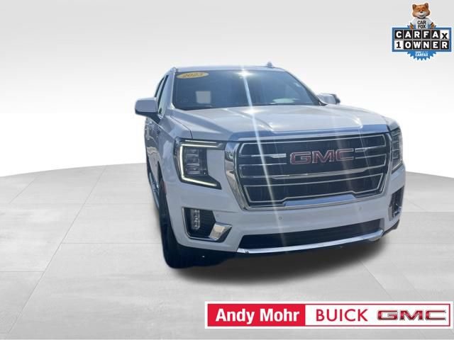 Used 2023 GMC Yukon XL SLT w/ SLT Premium Package AWD/4WD image 3