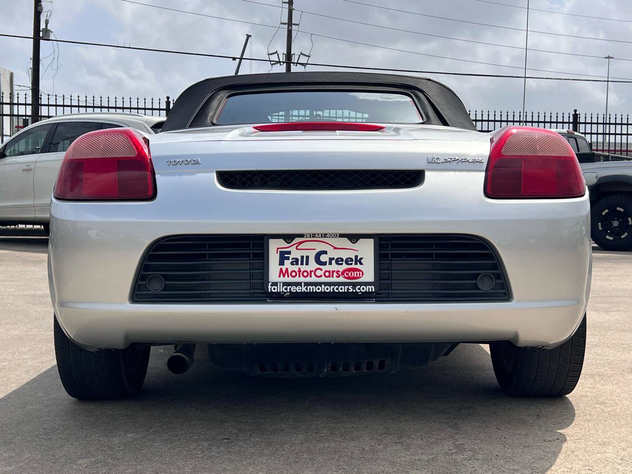 Used 2002 Toyota MR2 RWD image 8