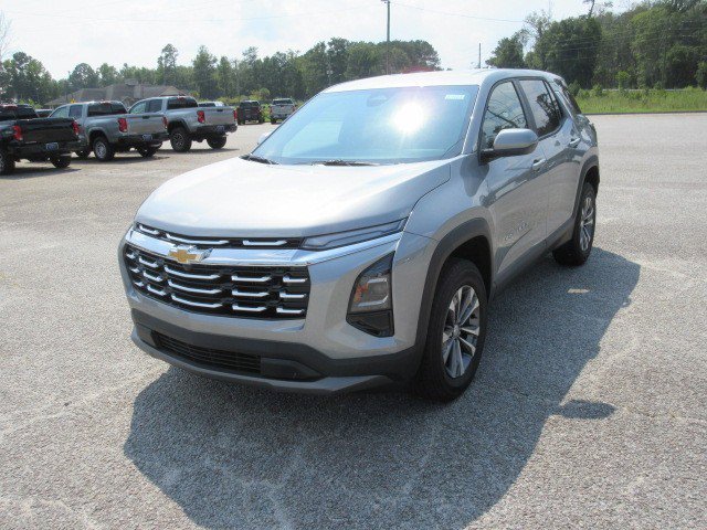 New 2026 Chevrolet Equinox LT w/ Convenience Package II image 2