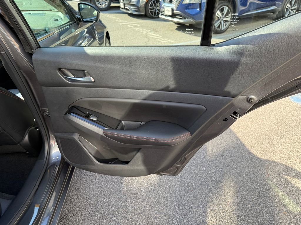 Used 2023 Nissan Altima 2.5 SR AWD/4WD image 28