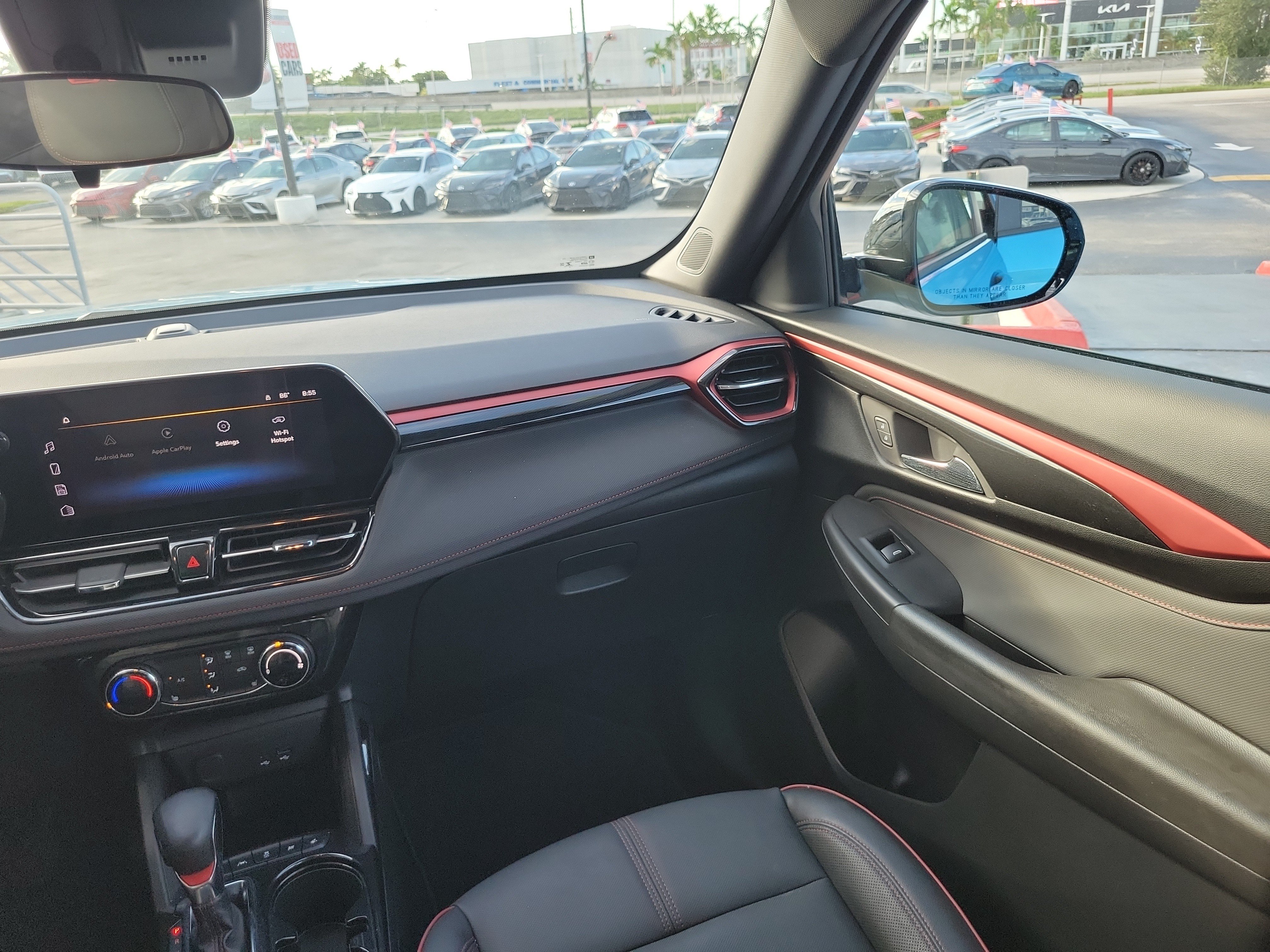 Used 2025 Chevrolet TrailBlazer RS FWD image 17