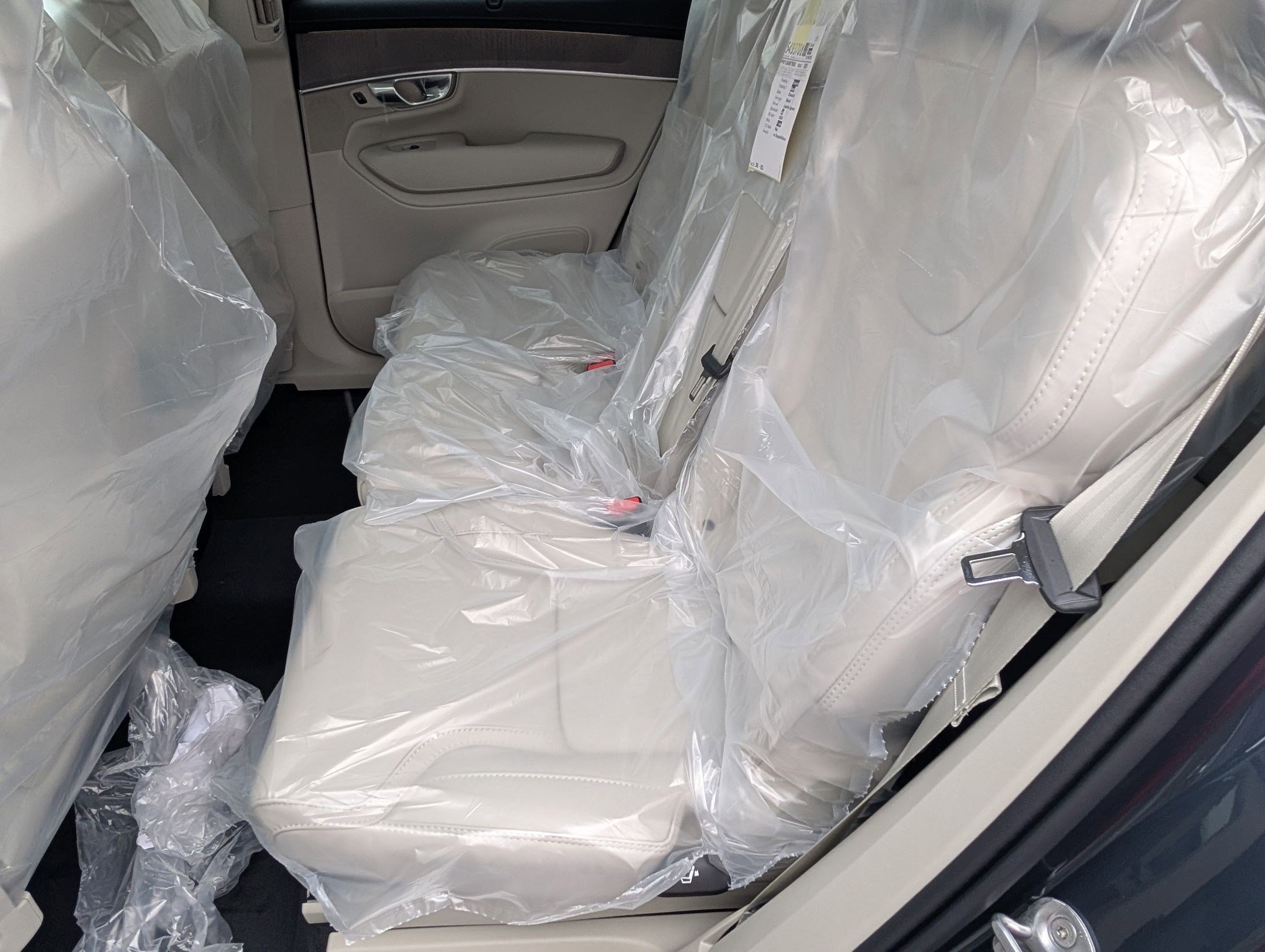 New 2026 Volvo XC90 B5 Ultra w/ Protection Package Premier image 13