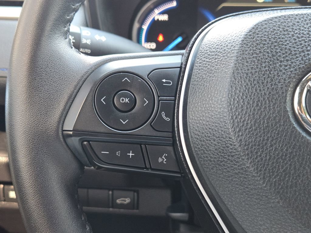 Certified 2025 Toyota RAV4 XSE image 30