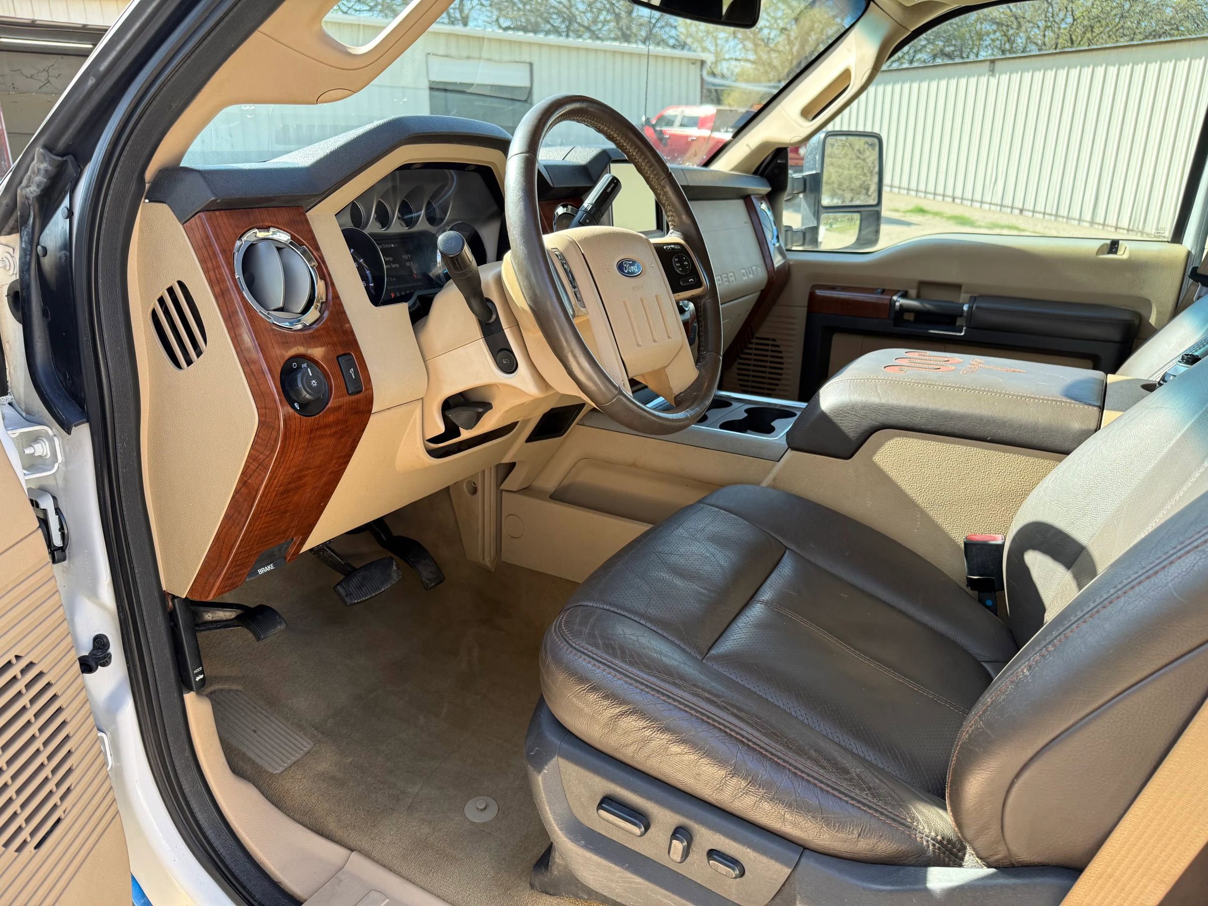 Used 2016 Ford F350 King Ranch AWD/4WD image 9