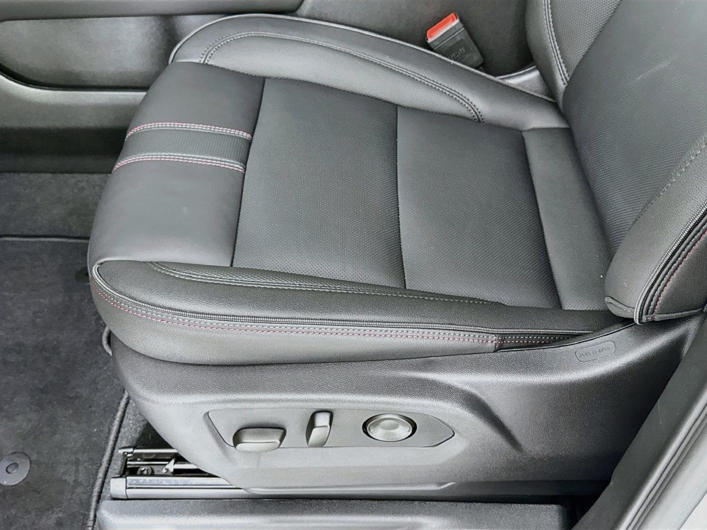 New 2026 Chevrolet Suburban RST w/ Comfort Package RWD image 23