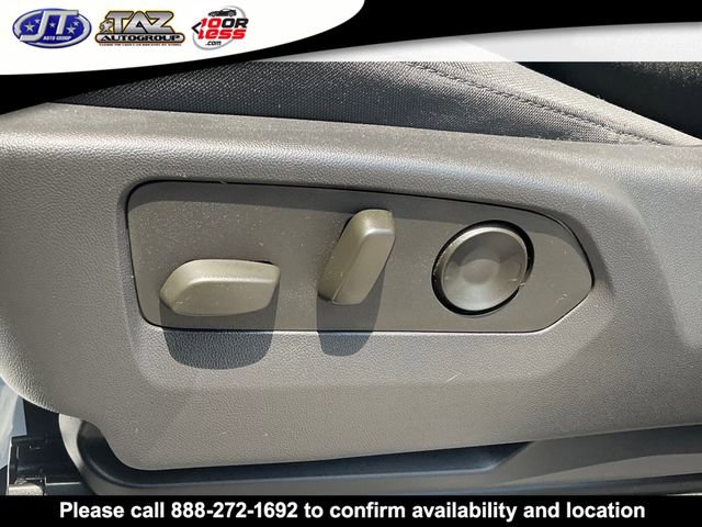 Used 2023 Chevrolet Silverado 1500 Custom image 12