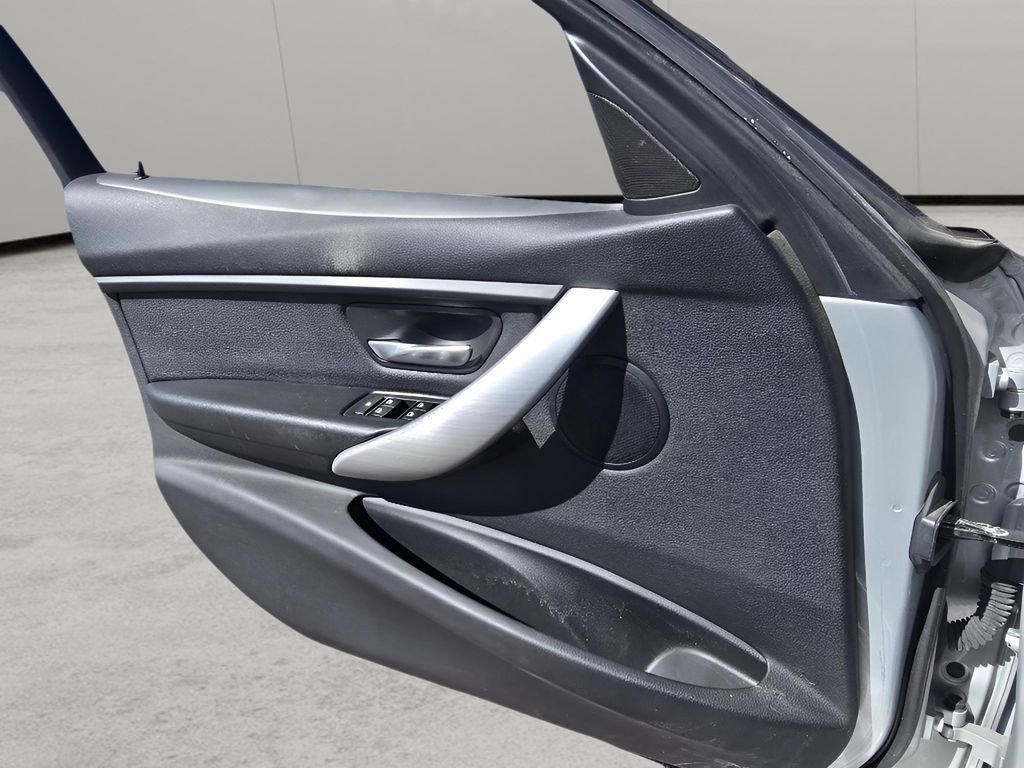 Used 2015 BMW 335i xDrive 335i xDrive image 16