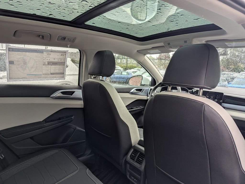 New 2026 Volkswagen Taos SE AWD/4WD image 31