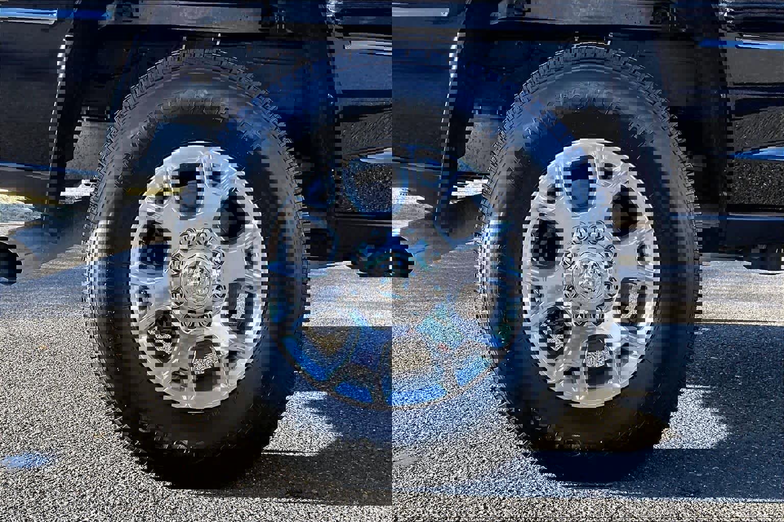 Used 2024 RAM 2500 Laramie w/ Safety Group image 40