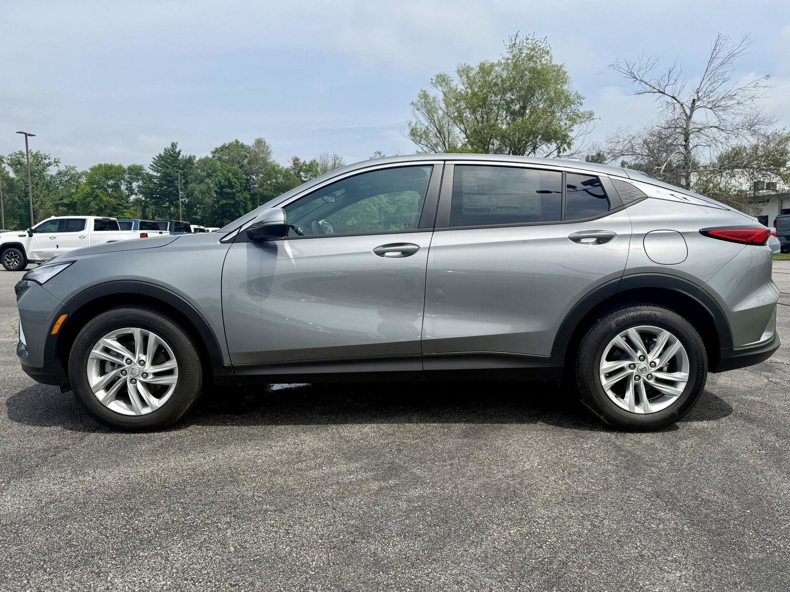 New 2025 Buick Envista Preferred image 4