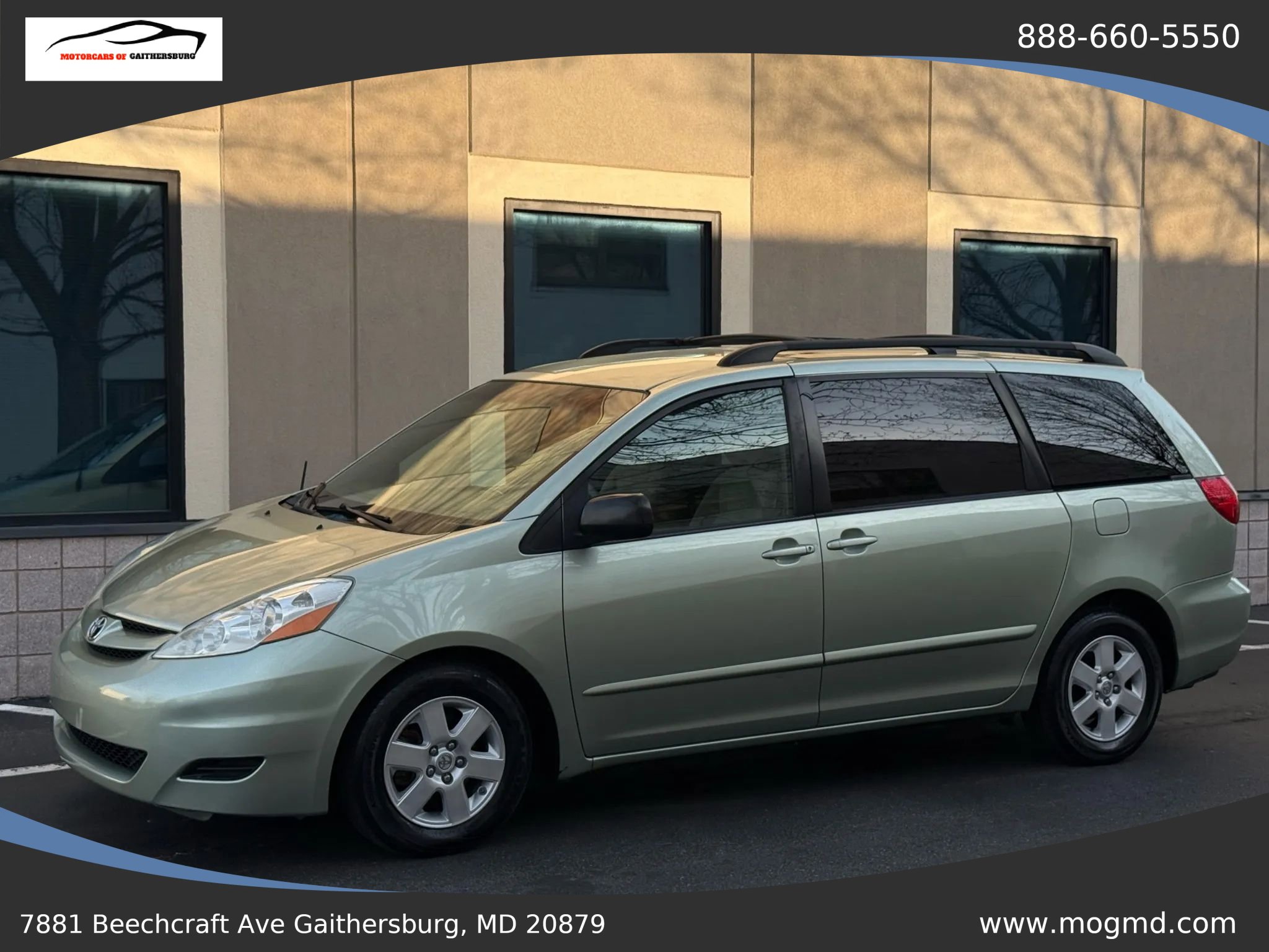 Used 2010 Toyota Sienna LE image 3