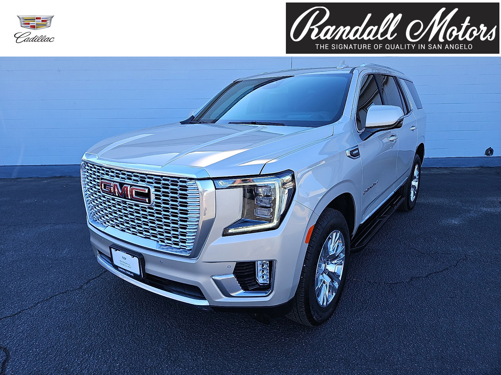 Used 2023 GMC Yukon Denali image 1