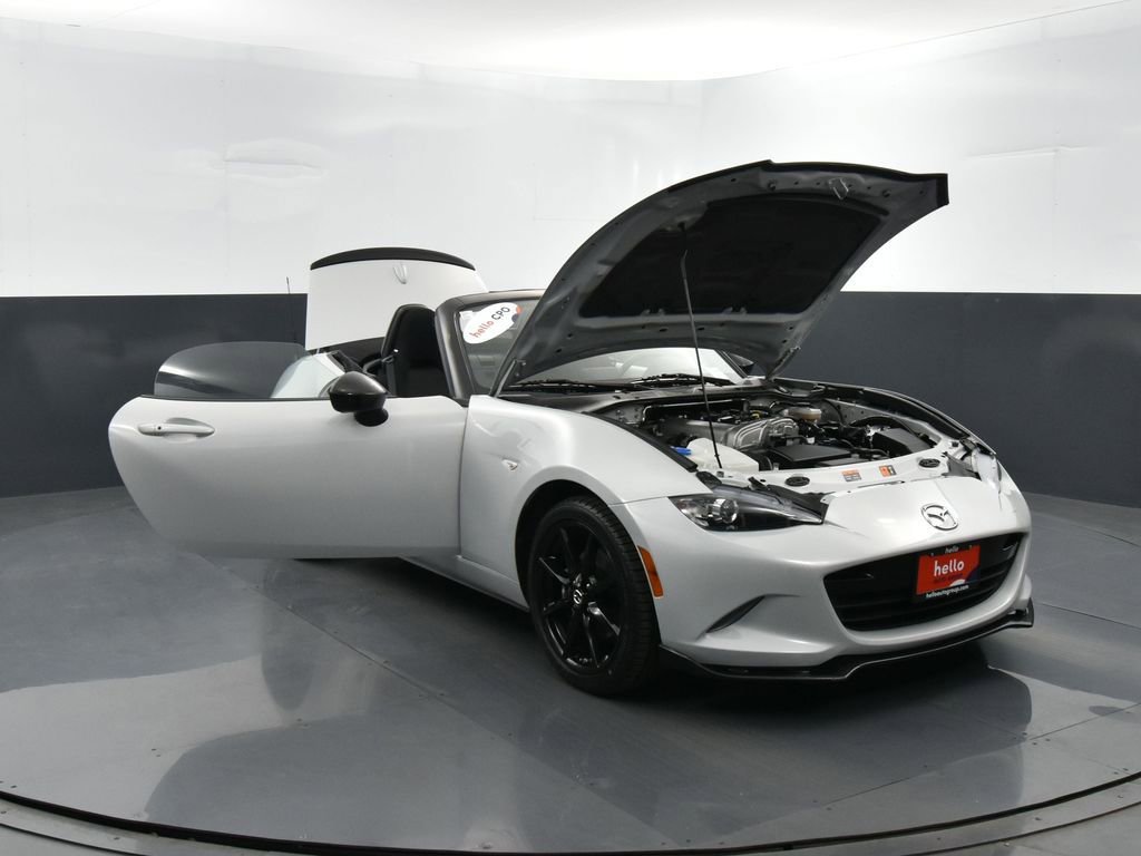 Used 2019 MAZDA MX-5 Miata Club image 39