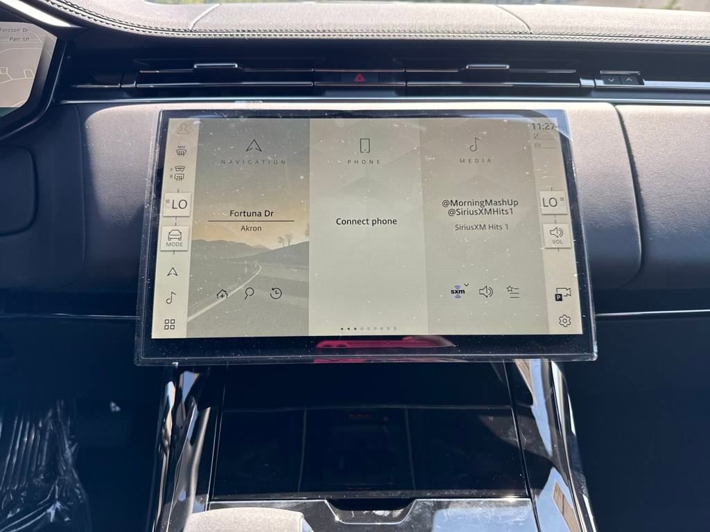 New 2025 Land Rover Range Rover Sport SE image 23