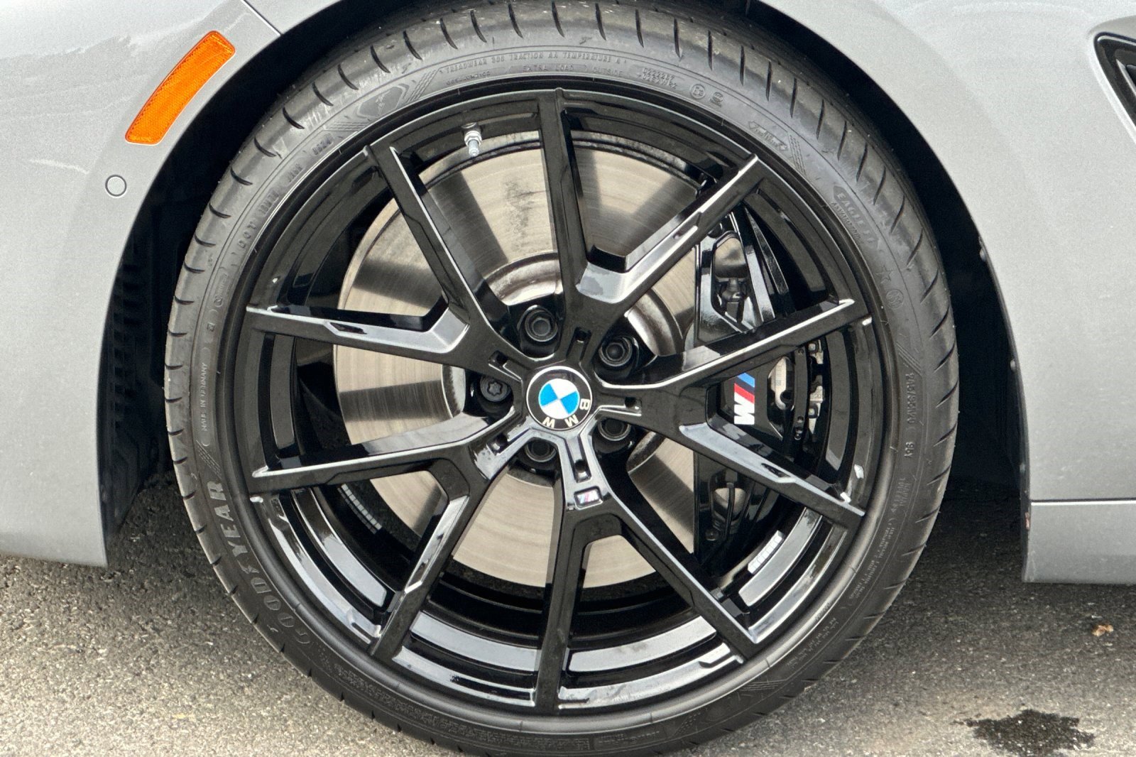 Certified 2025 BMW M850i xDrive w/ M Sport Professional Package image 37