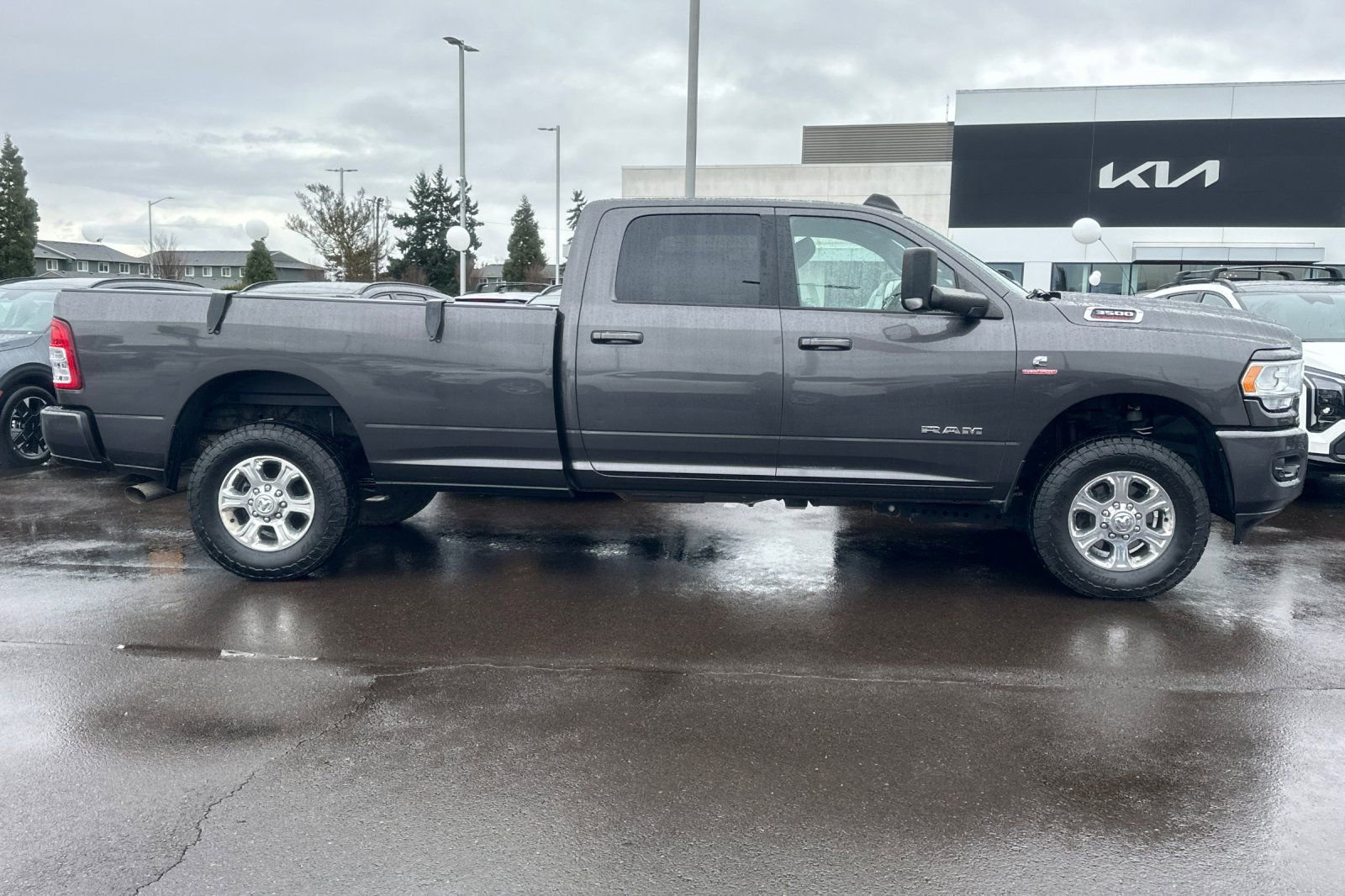 Used 2019 RAM 3500 Big Horn image 3