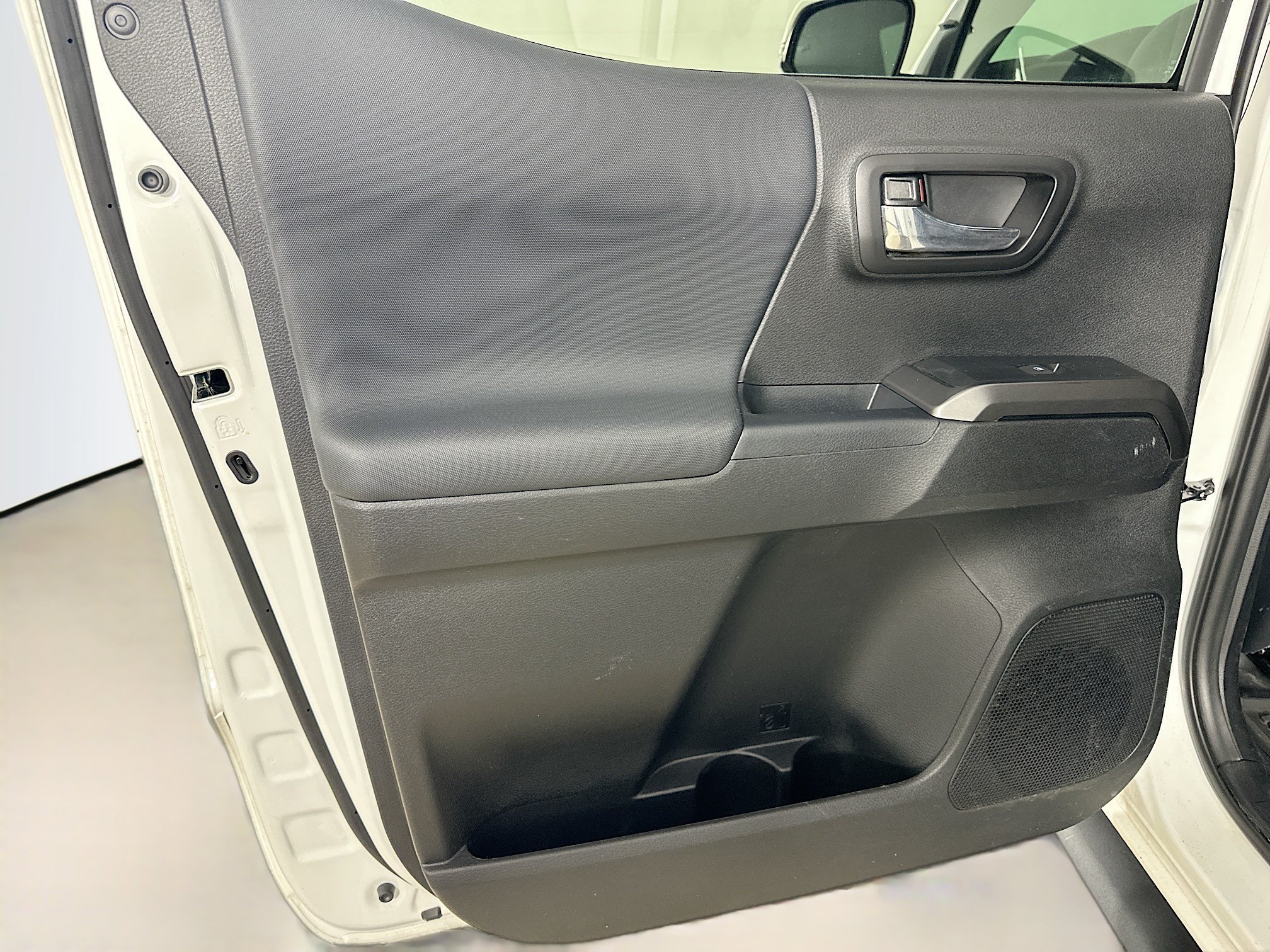 Used 2021 Toyota Tacoma TRD Pro AWD/4WD image 32
