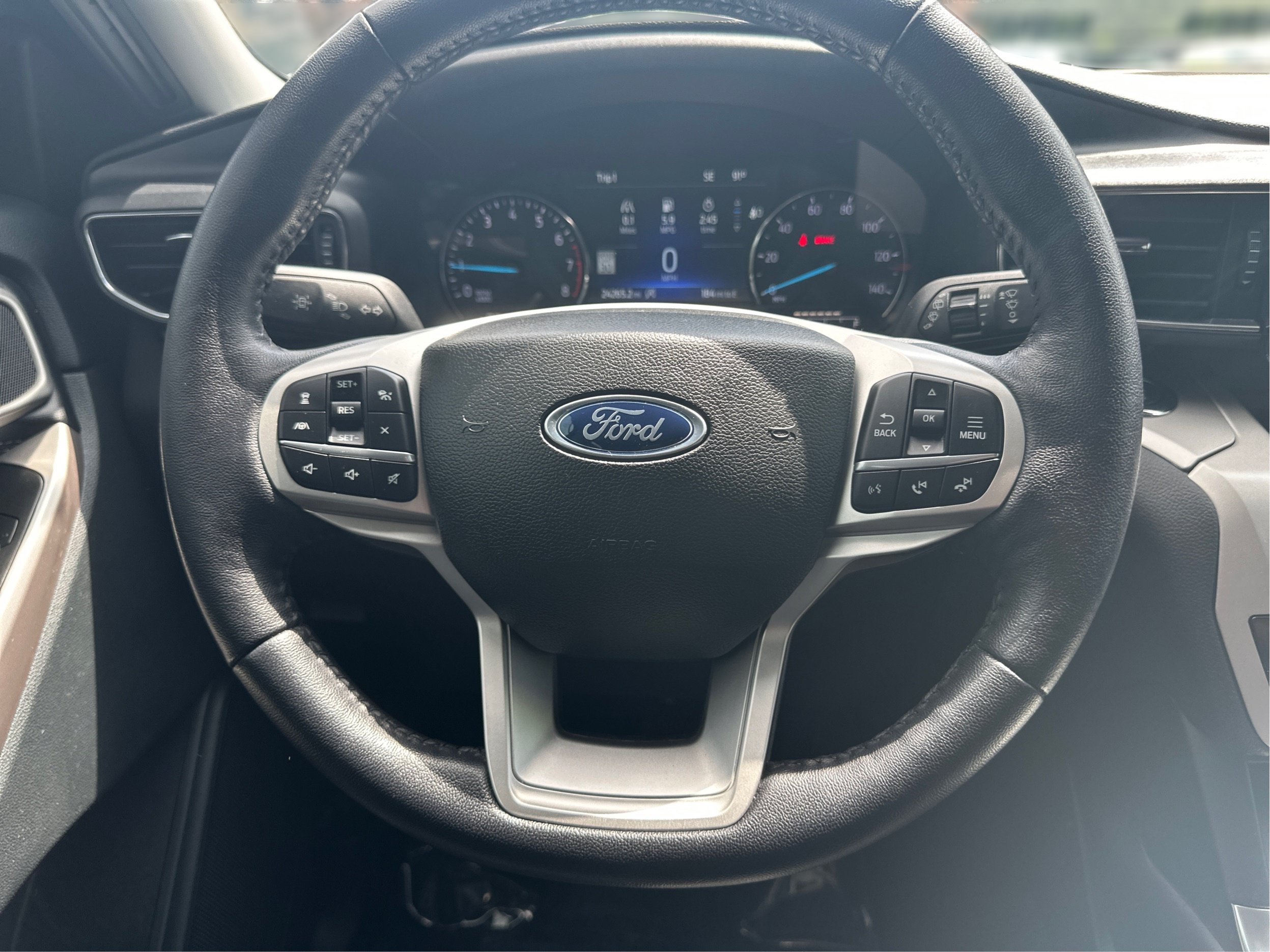 Used 2023 Ford Explorer XLT w/ Equipment Group 202A AWD/4WD image 21