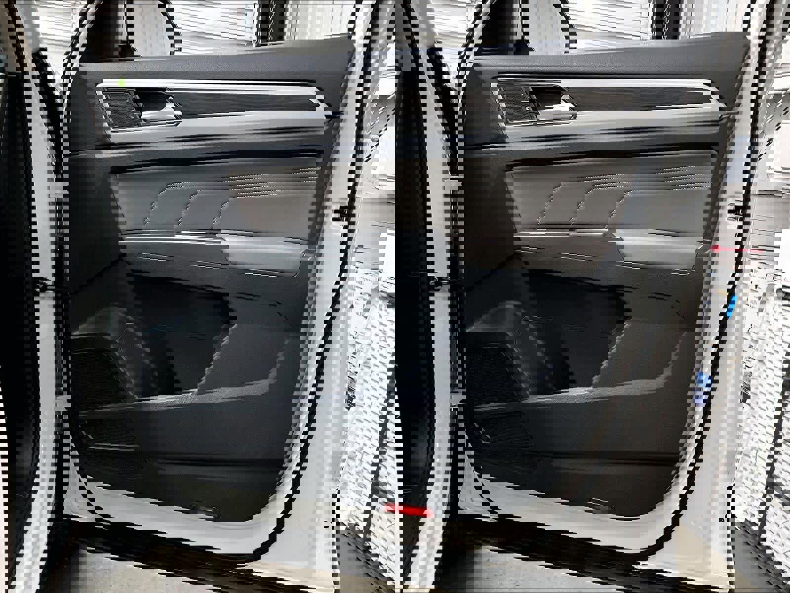 Used 2022 Volkswagen Atlas SE image 25