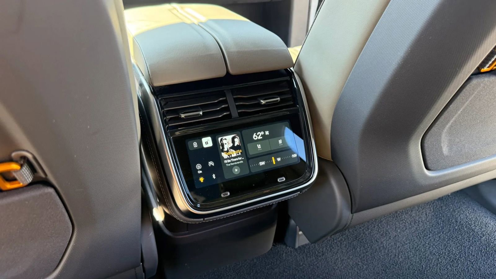 Used 2023 Rivian R1S Launch Edition AWD/4WD image 12