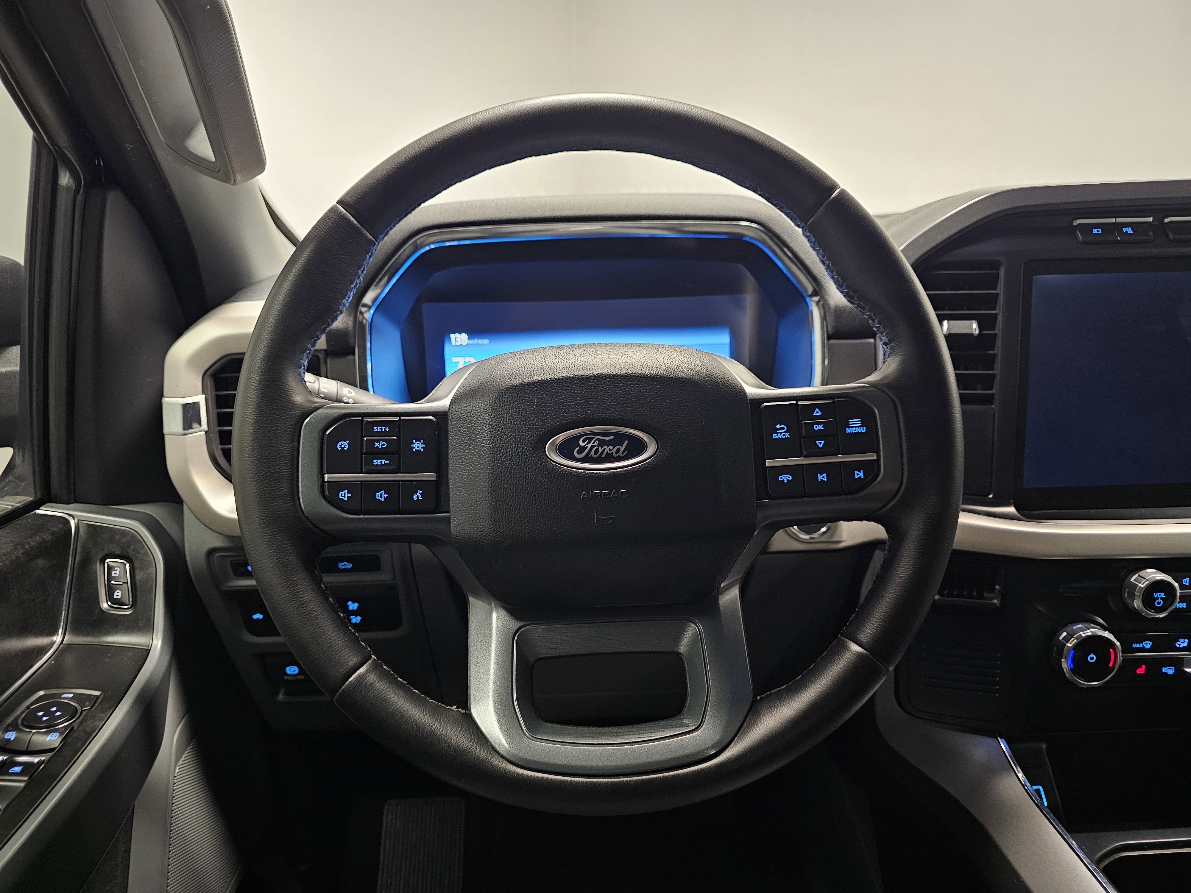 Used 2023 Ford F150 Lightning XLT image 22