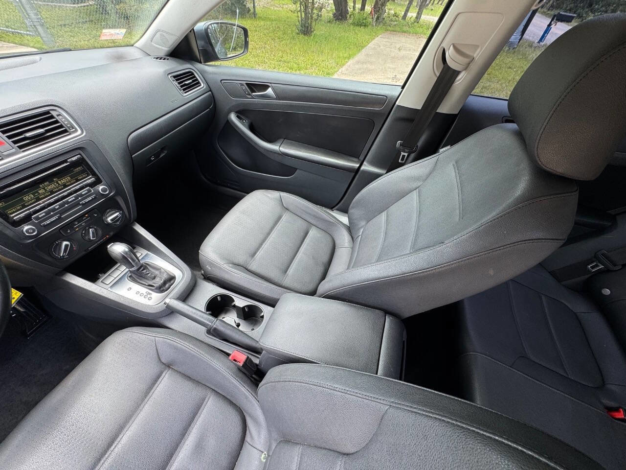 Used 2012 Volkswagen Jetta SE FWD image 25