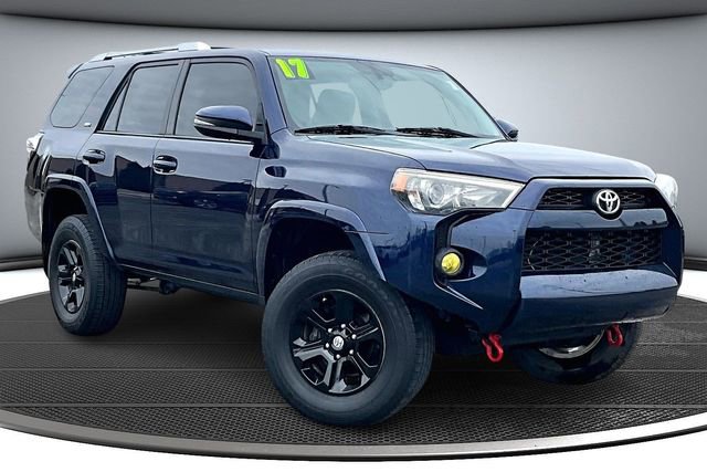 Used 2017 Toyota 4Runner SR5 Premium AWD/4WD image 3